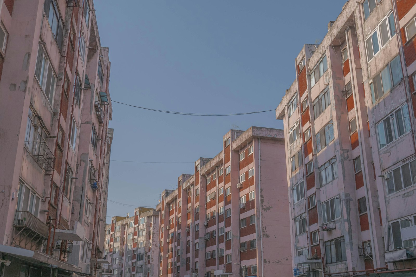 住宅ローンと住まいの購入をイメージしたマンション
