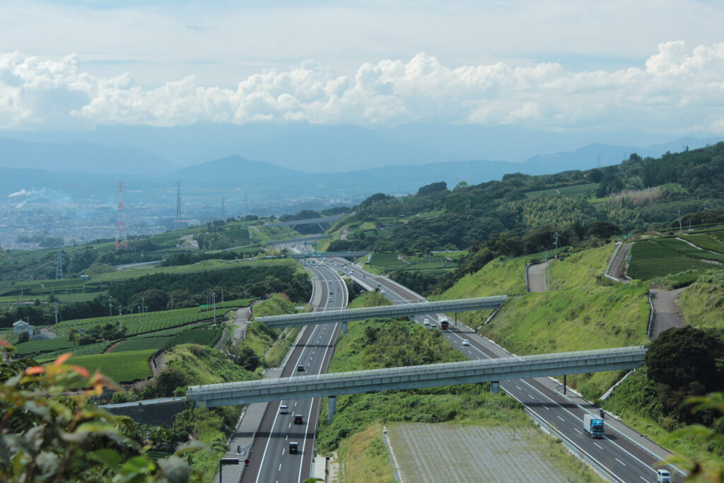 東名・焼津IC～吉田IC、9月7～15日は上下1車線—大井川橋工事の渋滞回避