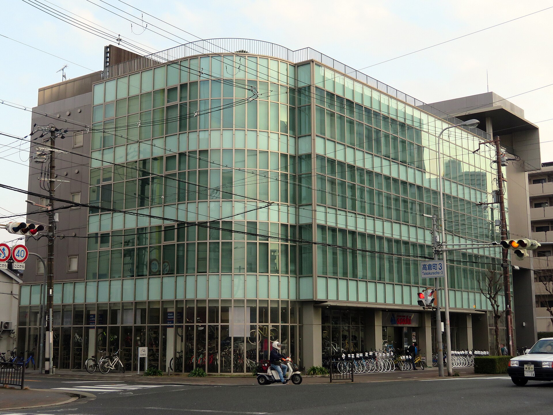 株式会社あさひ本社兼サイクルベースあさひ都島本店