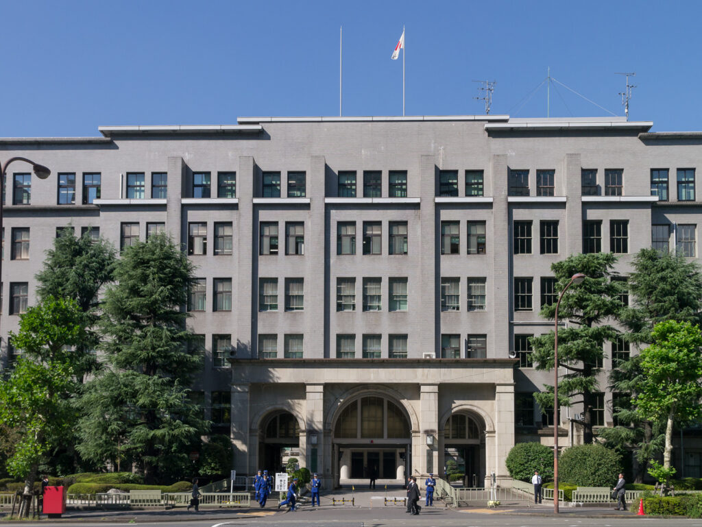 8月末の外貨準備1兆2075億ドル、1か月で795.75億ドル減—為替介入額とは別に確認