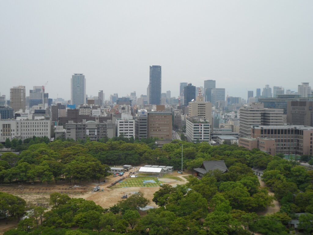 近畿中古マンション㎡単価45.33万円、7か月ぶり下落—売出しと成約の差569万円