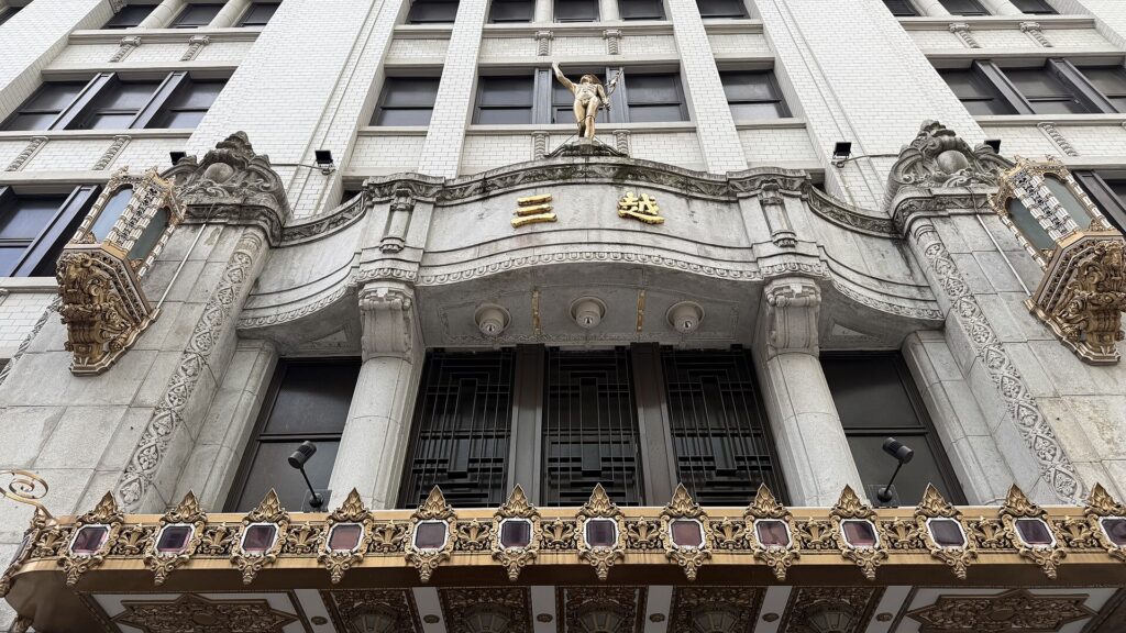 8月百貨店売上4221億円、2.6％増—客数4％減でも売上が伸びた理由